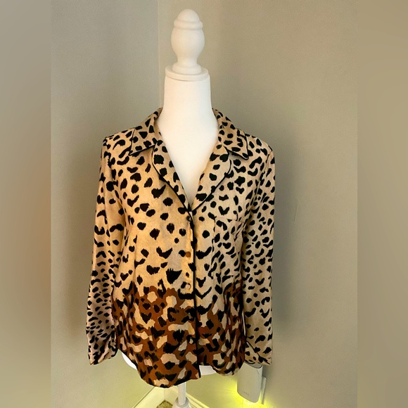 MANGO Women’s Satin Animal Print Blouse Size 4 - Picture 1 of 3